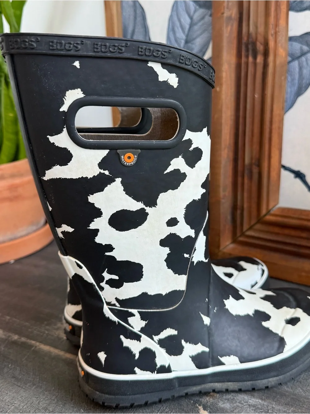 Bogs Cow Print Rain Boots  Kids Size 1 Black White Waterproof Rubber Boots